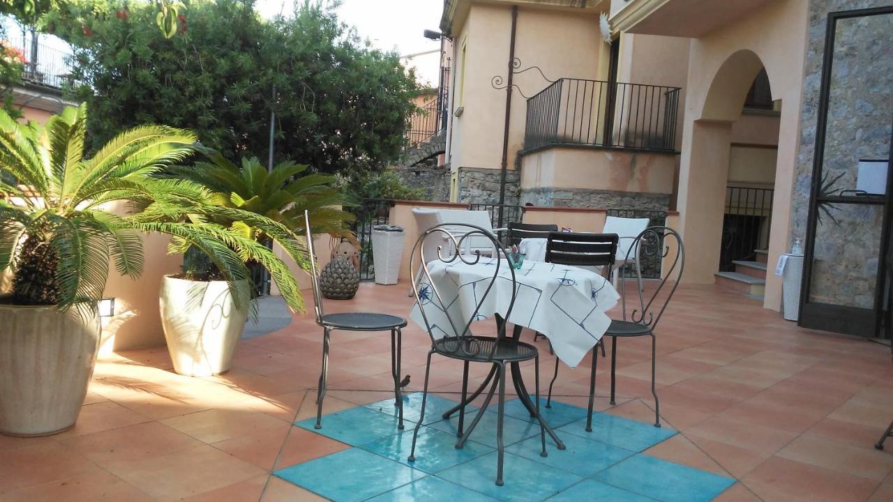 Hotel Del Sole Al Plebiscito Sapri Exterior foto