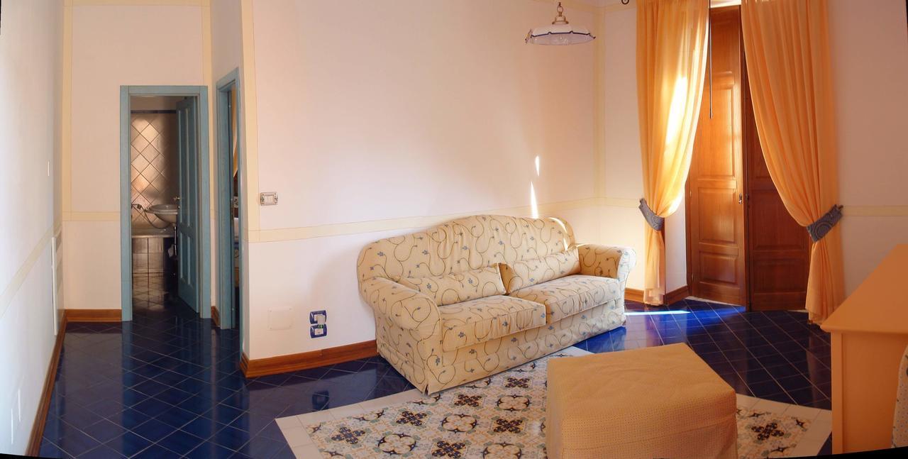 Hotel Del Sole Al Plebiscito Sapri Exterior foto